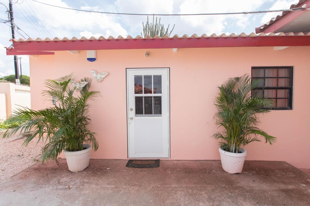 Tranquility Place Willemstad Exterior photo